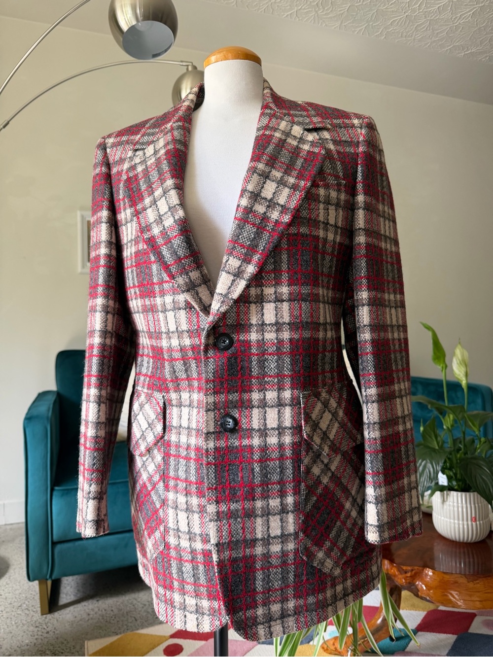 Vintage Men's Plaid Blazer in Red and Gray